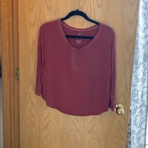 Soft and sexy American Eagle 3/4 sleeve top